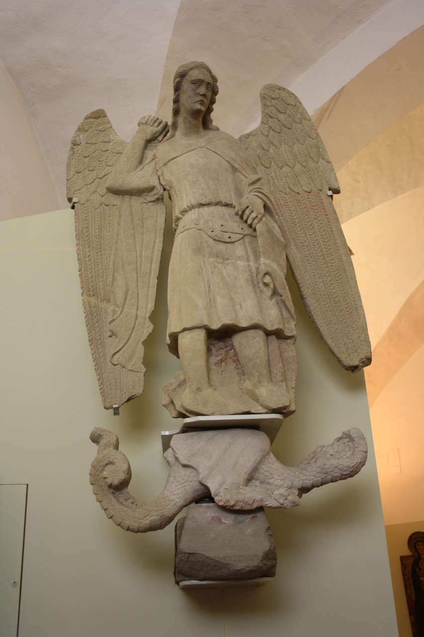 San Michele Arcangelo, San Michele Arcangelo (statua) di Maestro del San Michele (attribuito) - ambito aretino (secondo quarto sec. XIV)