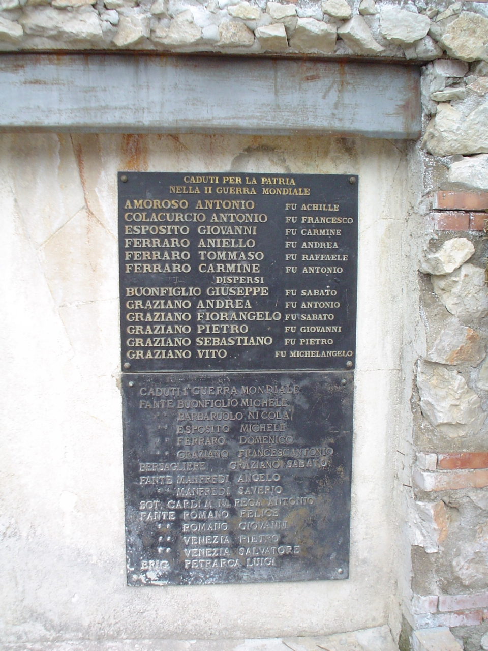 lapide commemorativa ai caduti - bottega Italia centro-meridionale (fine sec. XX)