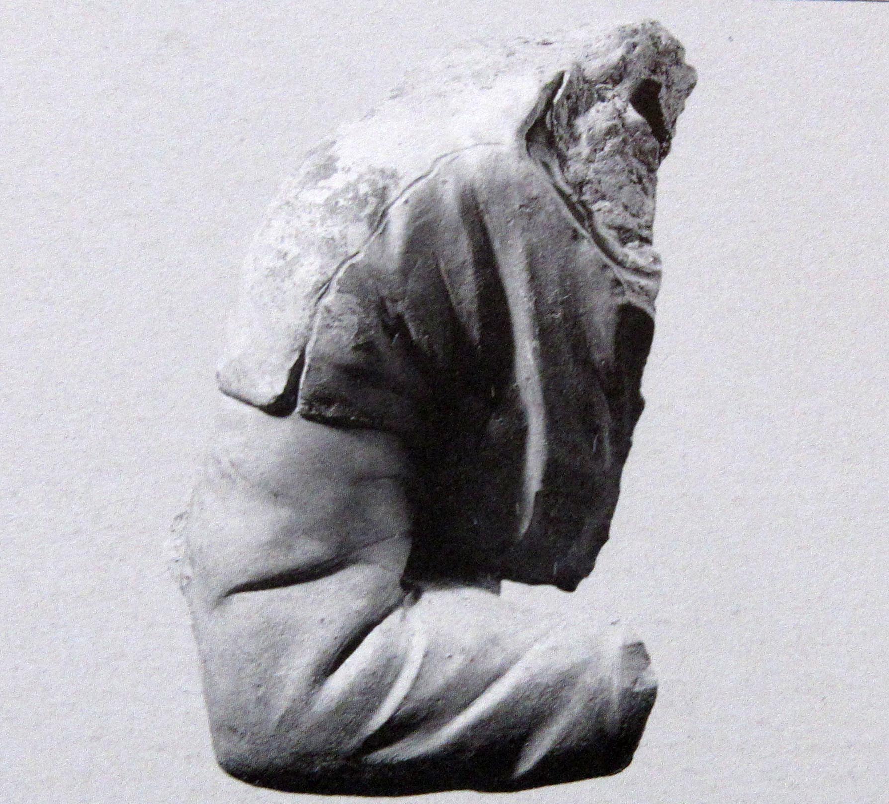 figura maschile (statua/ frontonale, braccio) (metà II a.C)