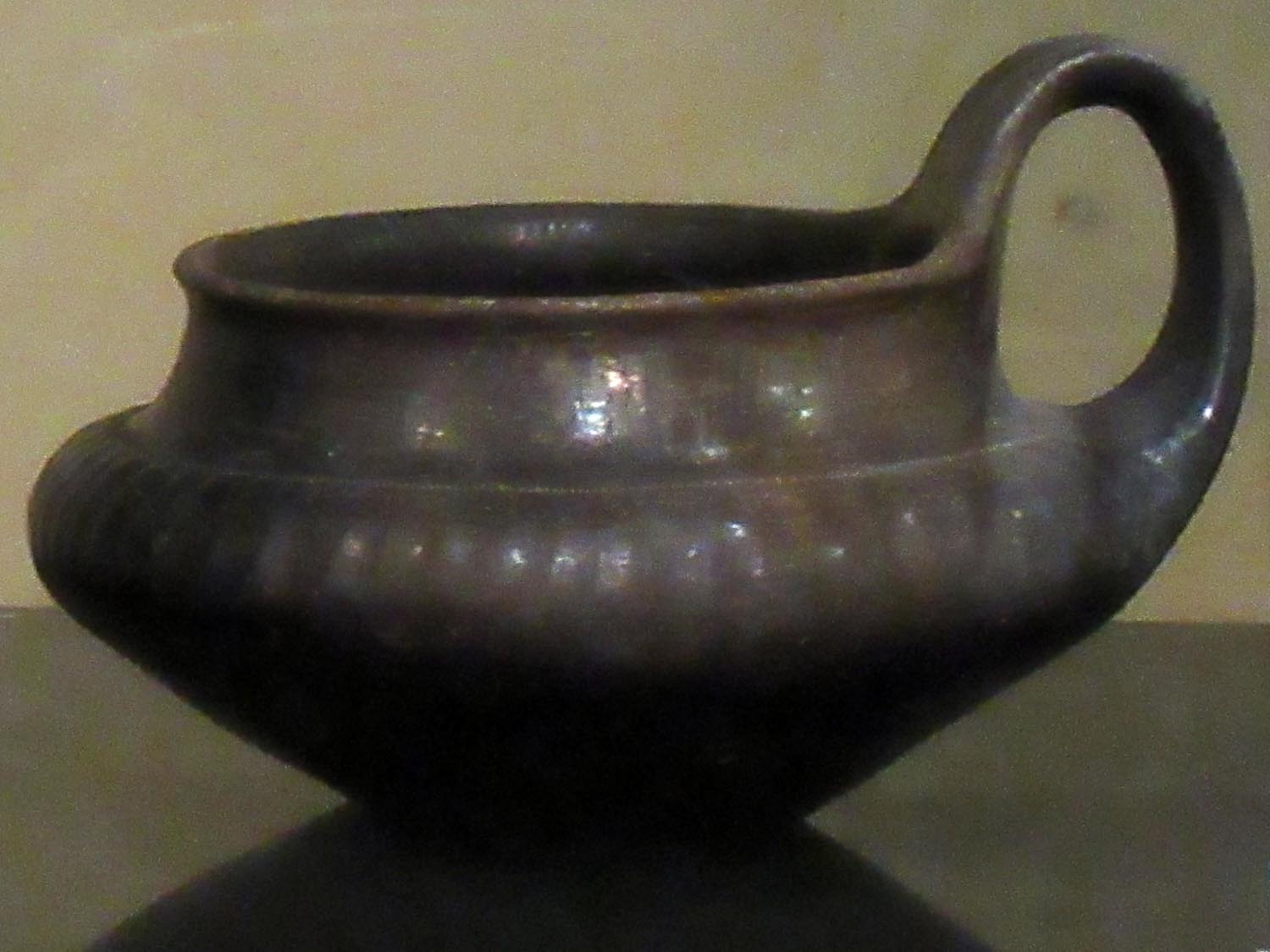 tazza/ monoansata - produzione etrusco meridionale (fine/ metà VIII-VII a.C)