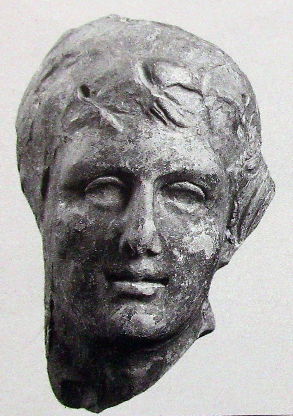 giovane (statua/ frontonale, testa) (metà II a.C)