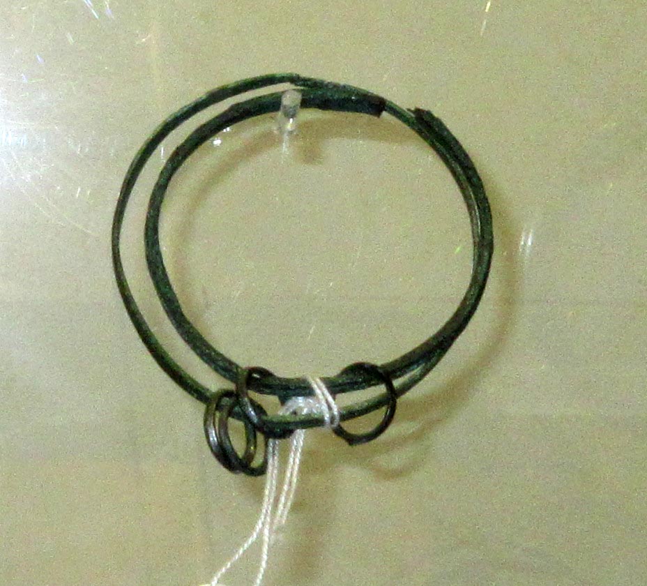 bracciale (fine/ metà IX-VIII a.C)