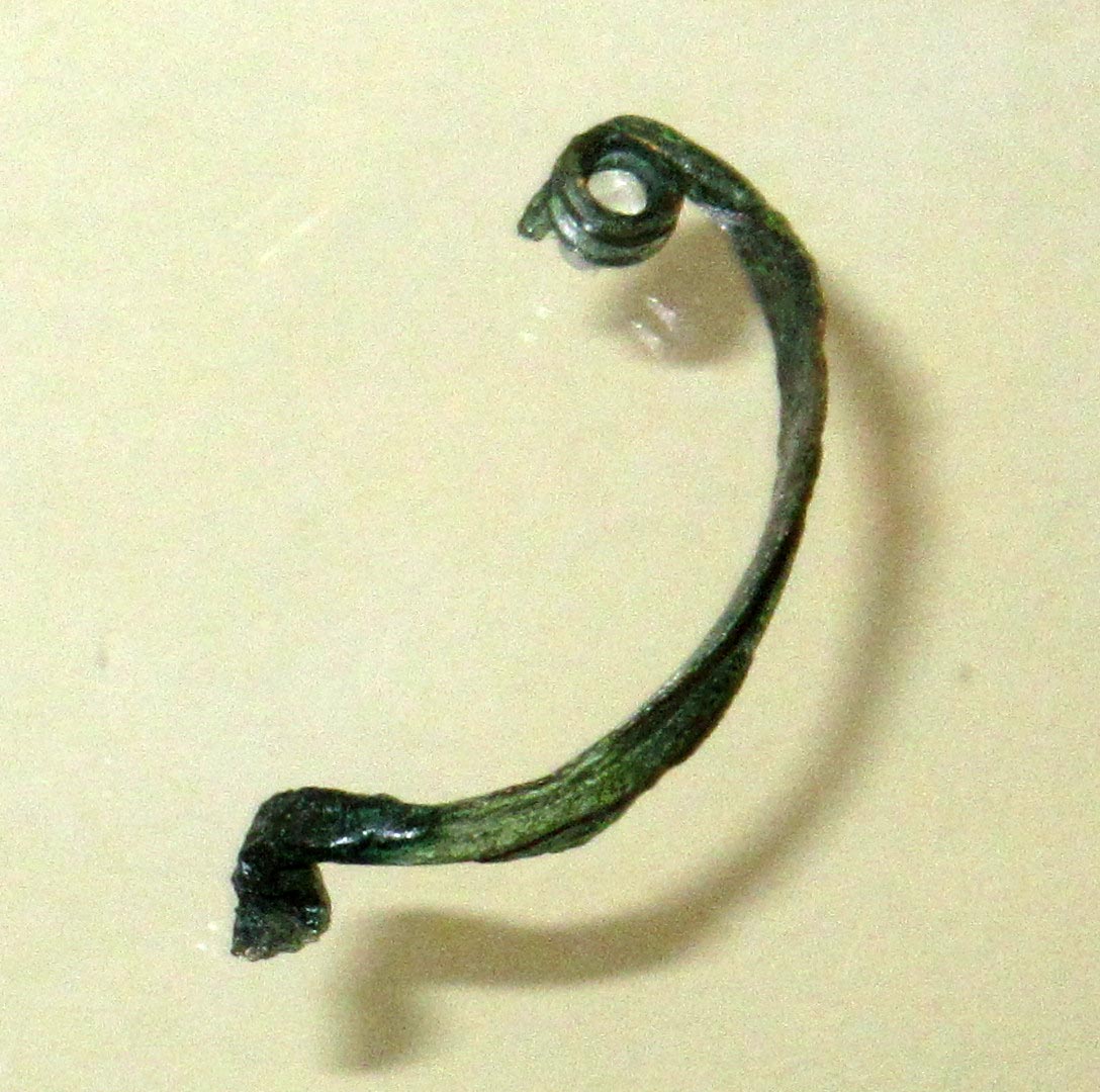 fibula/ ad arco foliato, Sundwall C I γ - produzione etrusca (VIII-VII a.C)