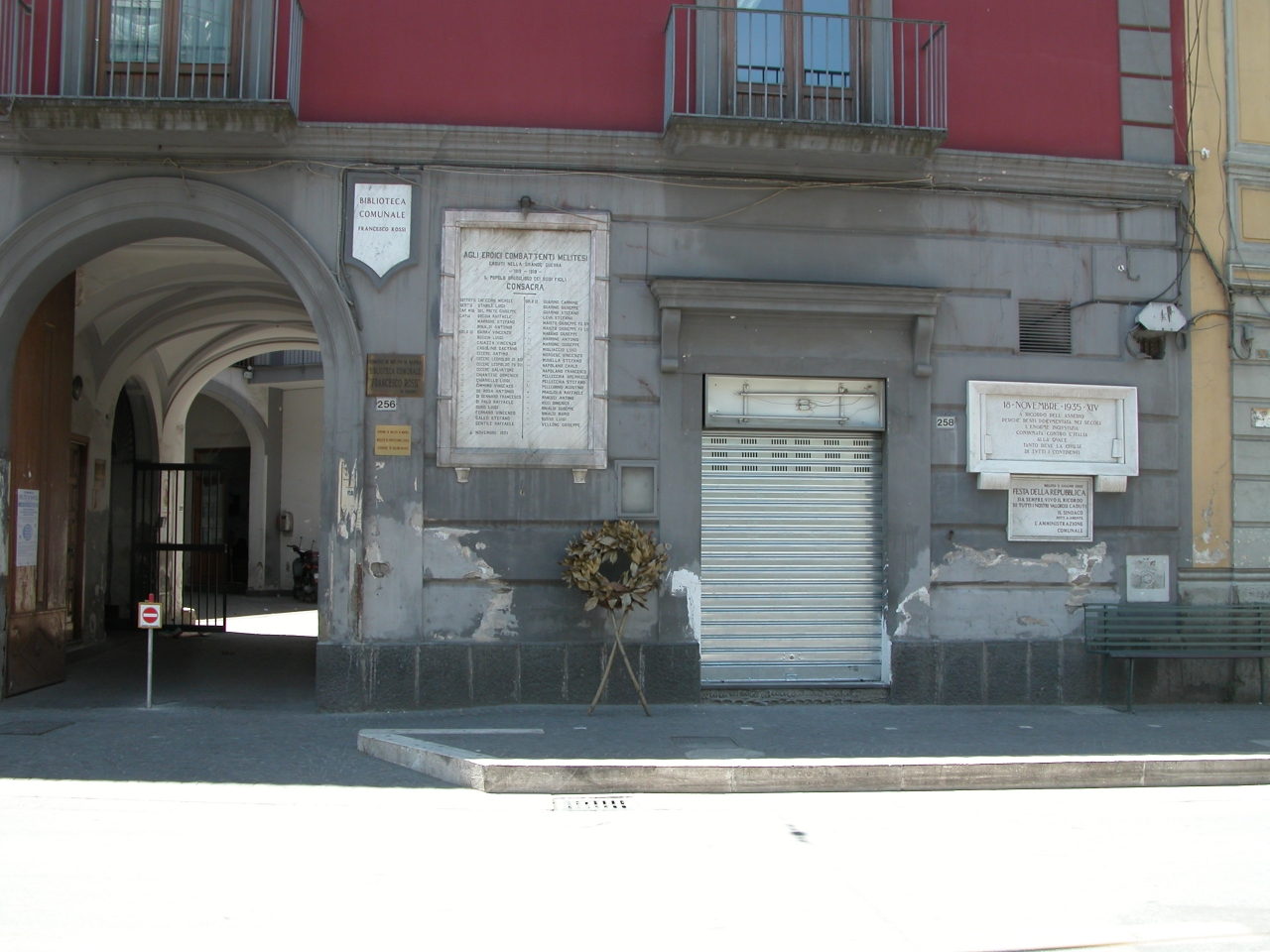 lapide commemorativa ai caduti - bottega campana (sec. XX)