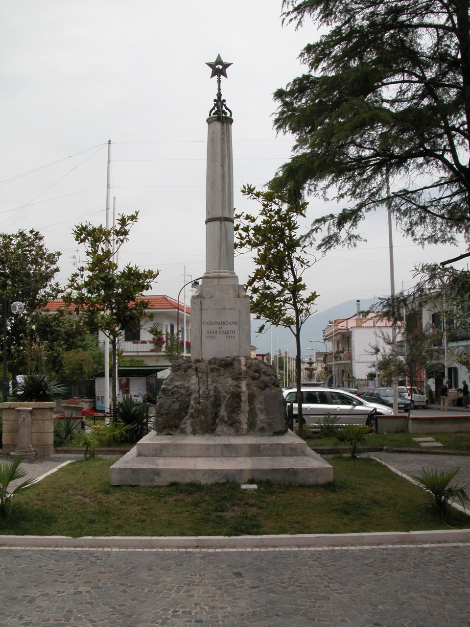 monumento ai caduti - a colonna - bottega campana (sec. XX)