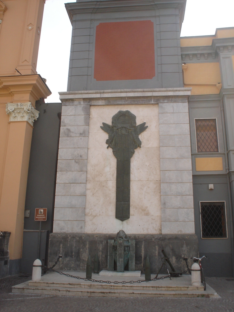 allegoria della Vittoria (monumento ai caduti - a lapide) di Cifariello Filippo Antonio, Parlato Michelangelo (sec. XX, sec. XX)
