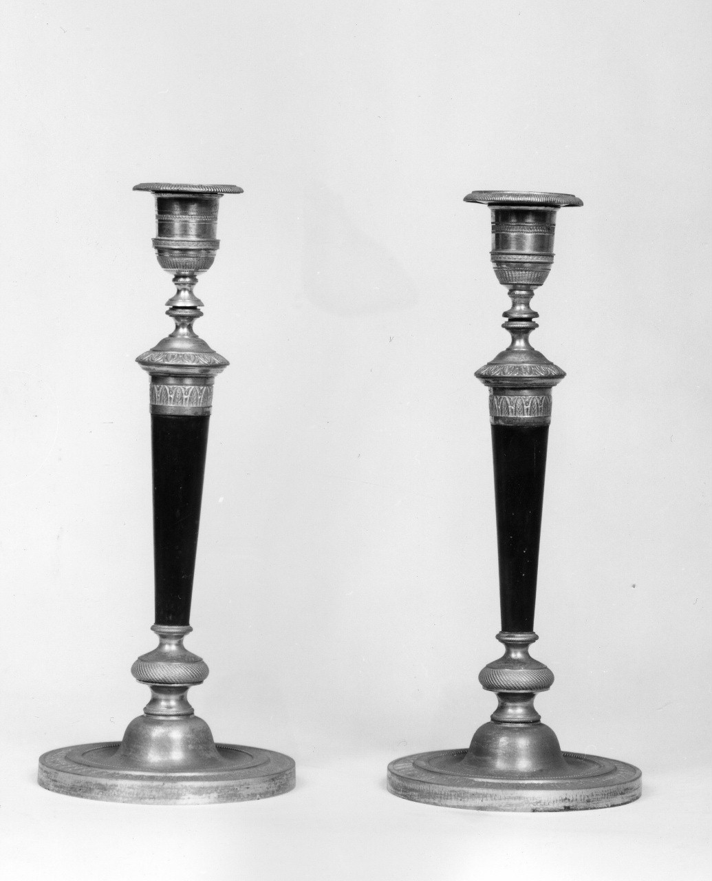 candeliere, serie - manifattura europea (sec. XIX)