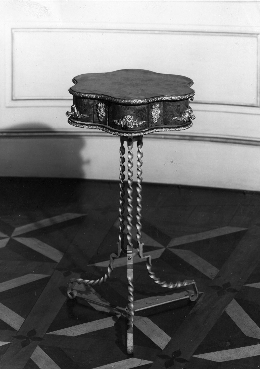 tavolino da lavoro di Torella Noè (sec. XIX)