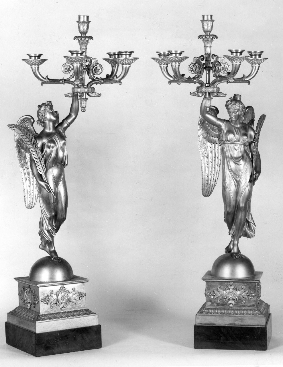 candelabro - a statuetta, serie - manifattura francese (sec. XIX)