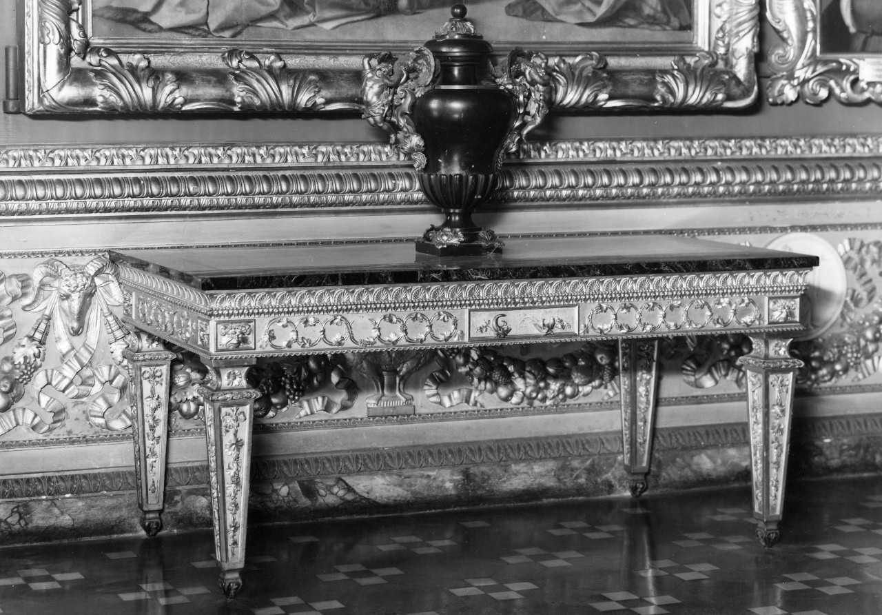 console, serie - manifattura italiana (sec. XVIII)