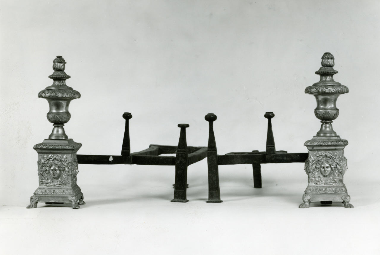 alare, serie - manifattura francese (?) (prima metà sec. XVIII)