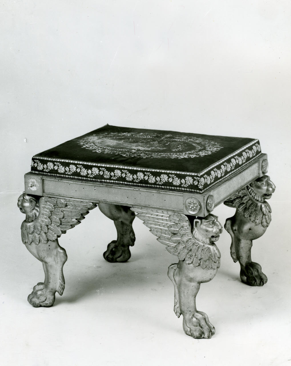 sgabello, serie - manifattura lucchese (sec. XIX)