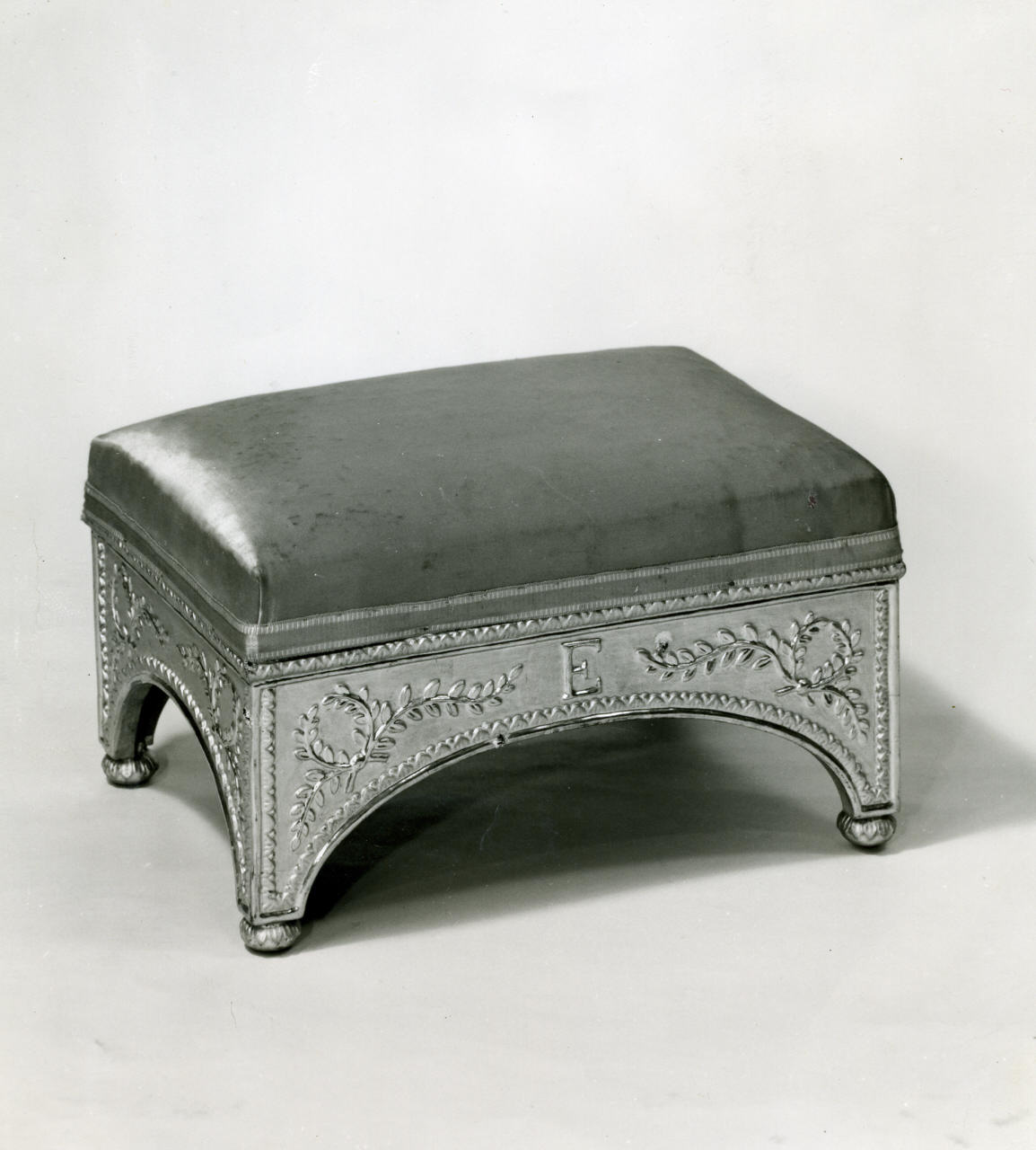 poggiapiedi - manifattura italiana (primo quarto sec. XIX)