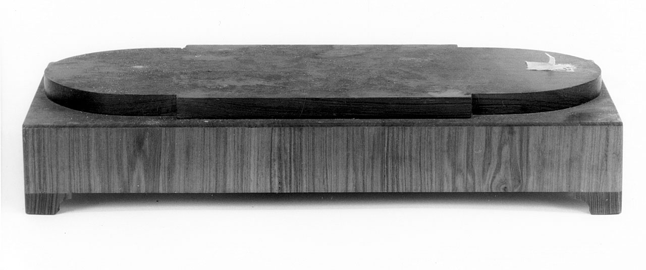 base - manifattura toscana (terzo quarto sec. XIX)