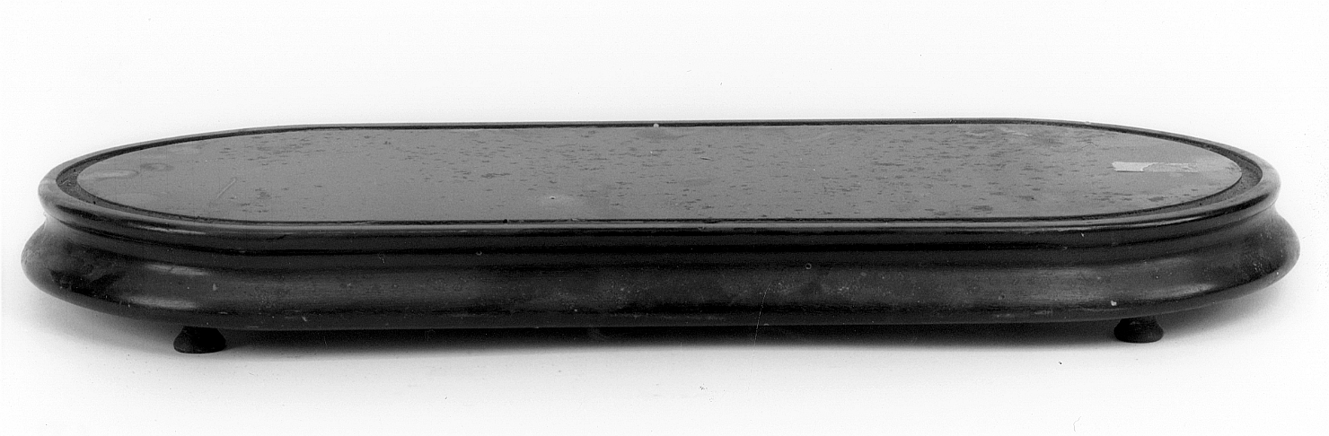 base - manifattura toscana (ultimo quarto sec. XIX)