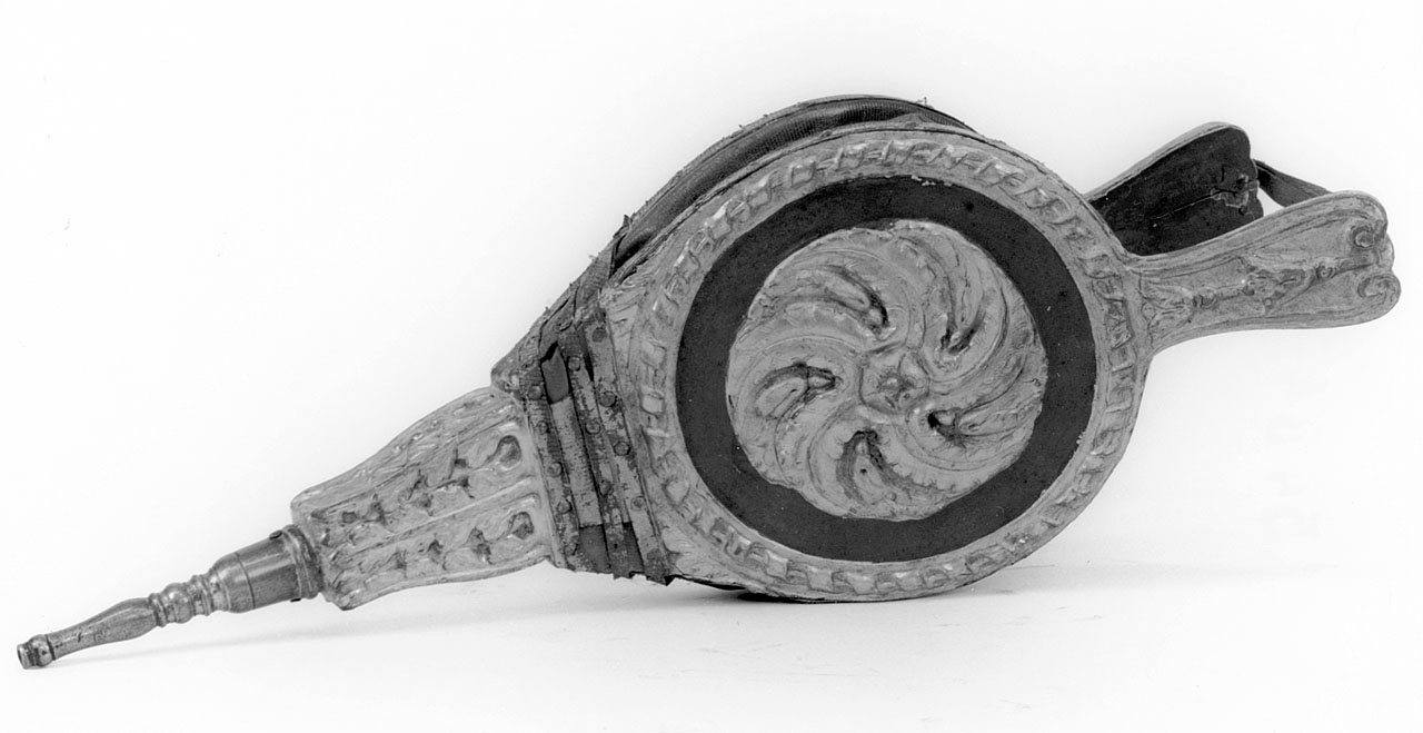 motivo decorativo floreale (soffietto) - manifattura toscana (terzo quarto sec. XIX)