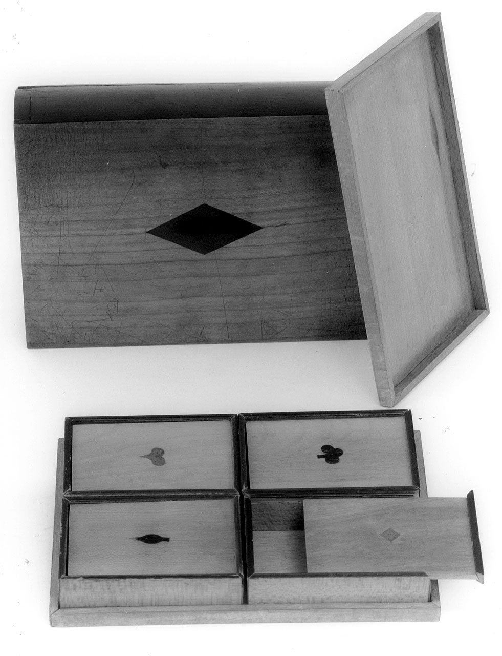 scatola da gioco - manifattura fiorentina (seconda metà sec. XIX)