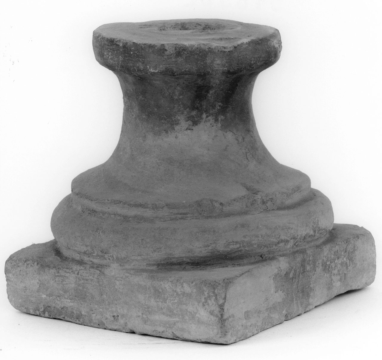 base - manifattura toscana (seconda metà sec. XIX)