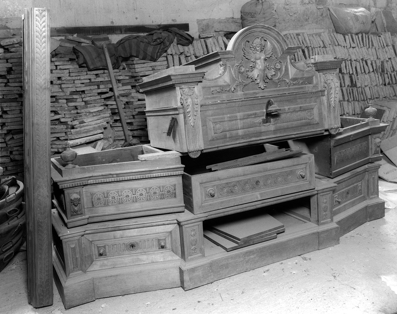 armadio - manifattura fiorentina (terzo quarto sec. XIX)