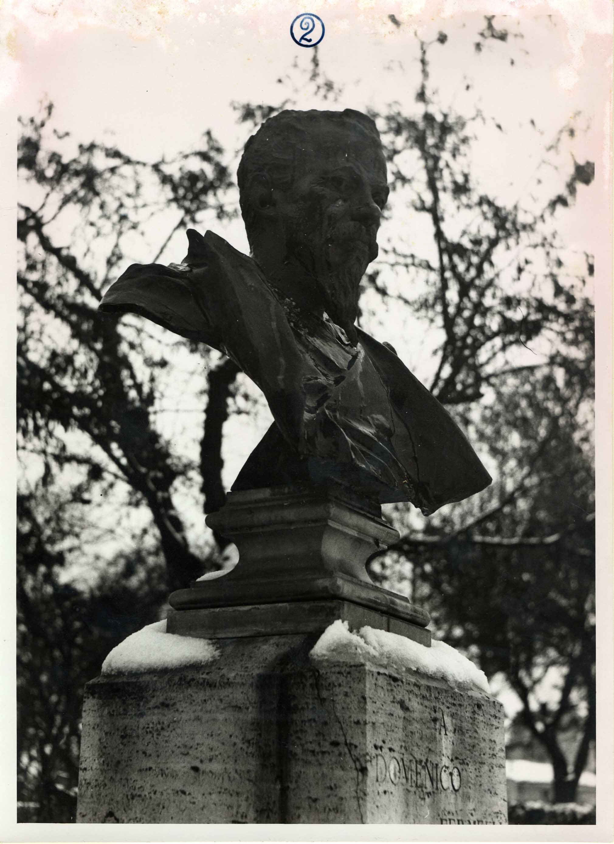 monumento (positivo) di Anonimo (secondo quarto XX)