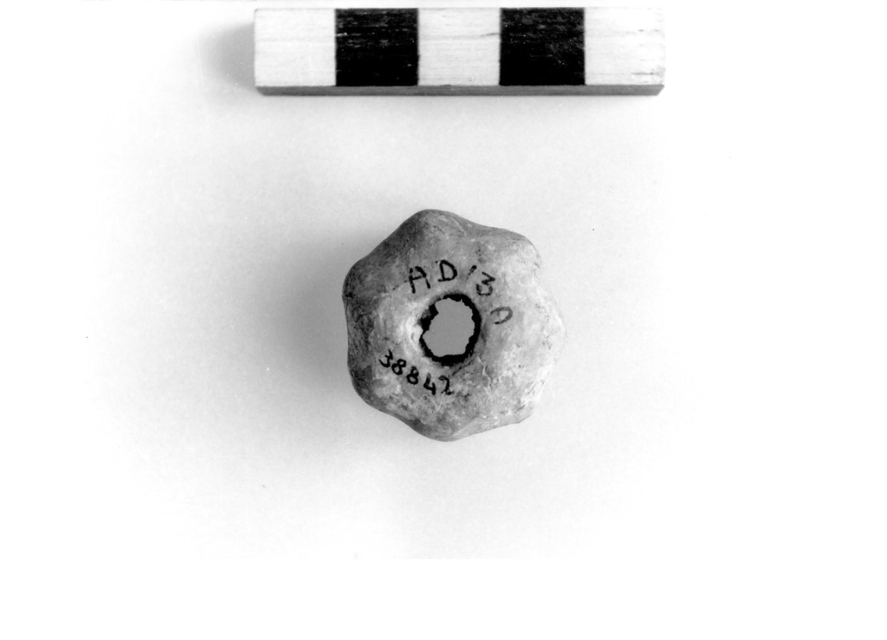 fuseruola sferico-schiacciata - civiltà protovillanoviana/ età del bronzo finale (sec. X a.C)