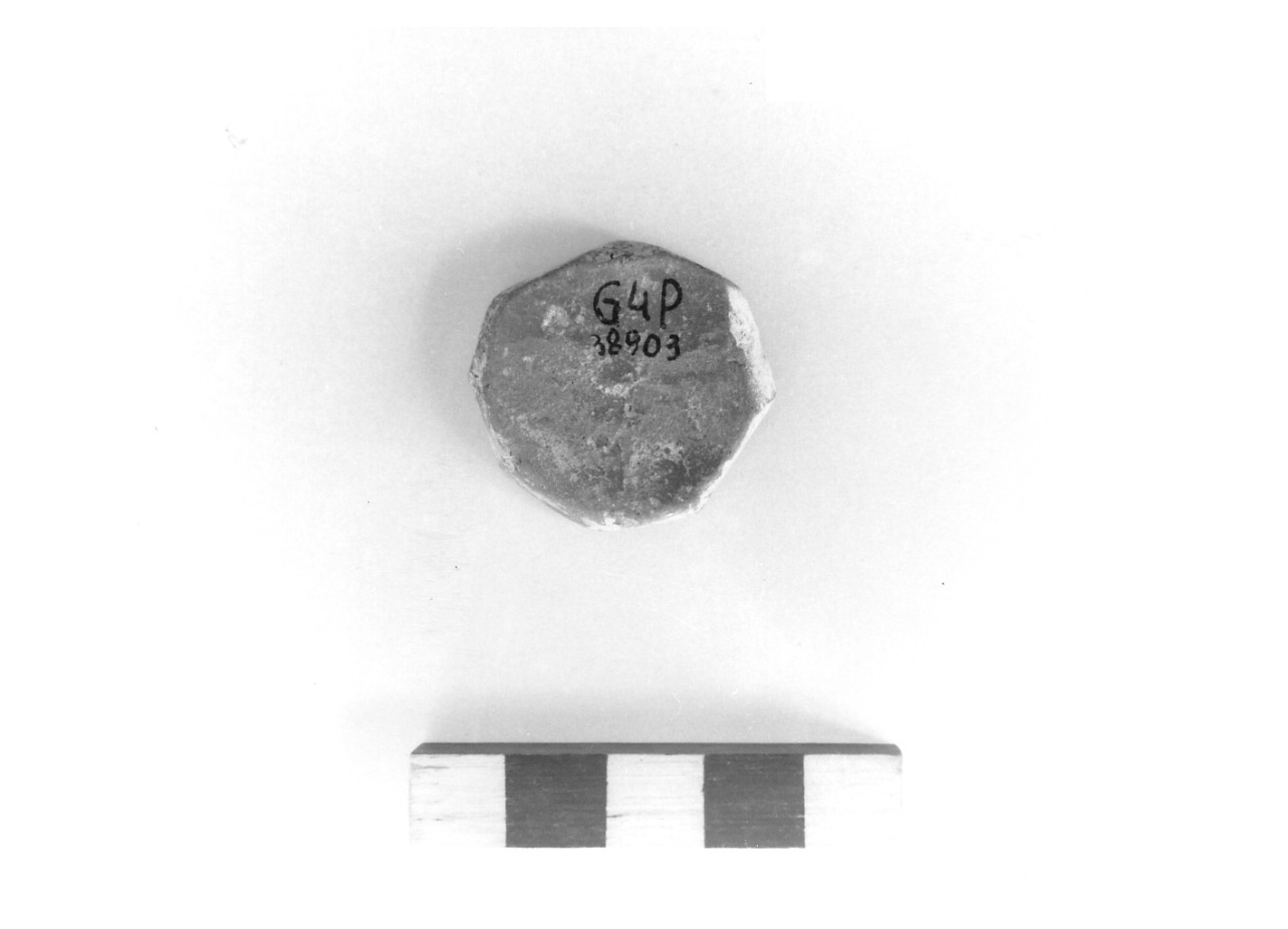 piastrina circolare - fase Piceno III (sec. VII a.C)