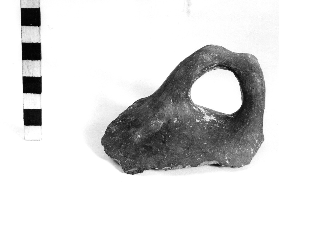 scodella ad orlo rientrante - fase Piceno III (secc. VIII-VII a.C)