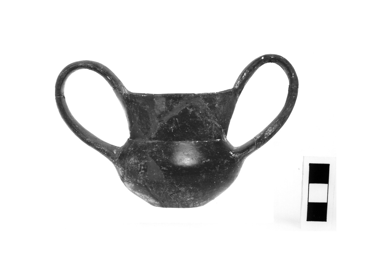 kantharos - fase Piceno IV A (sec. VI a.C)