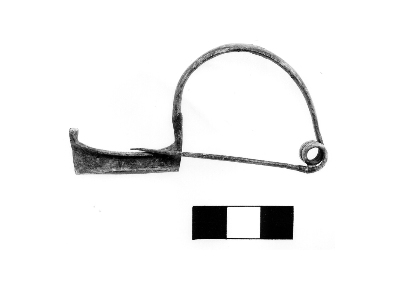 fibula tipo pre-Certosa - fase Piceno IV A (sec. VI a.C)