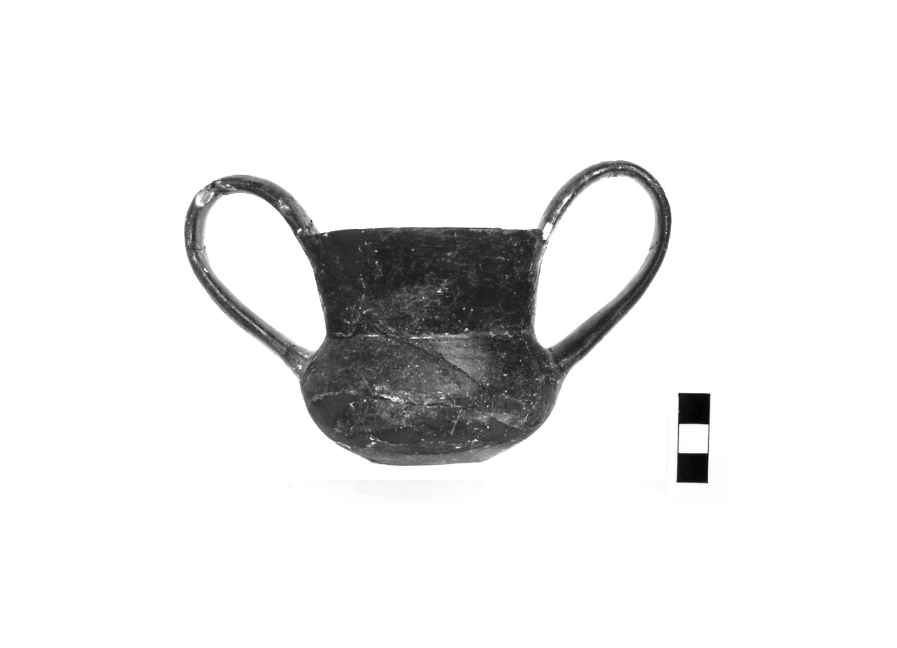 kantharos - fase Piceno IV A (sec. VI a.C)