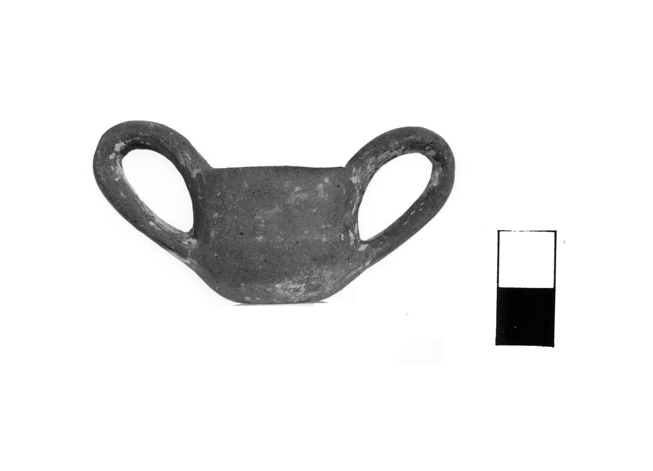 kantharos miniaturistico - fase Piceno IV A (sec. VI a.C)