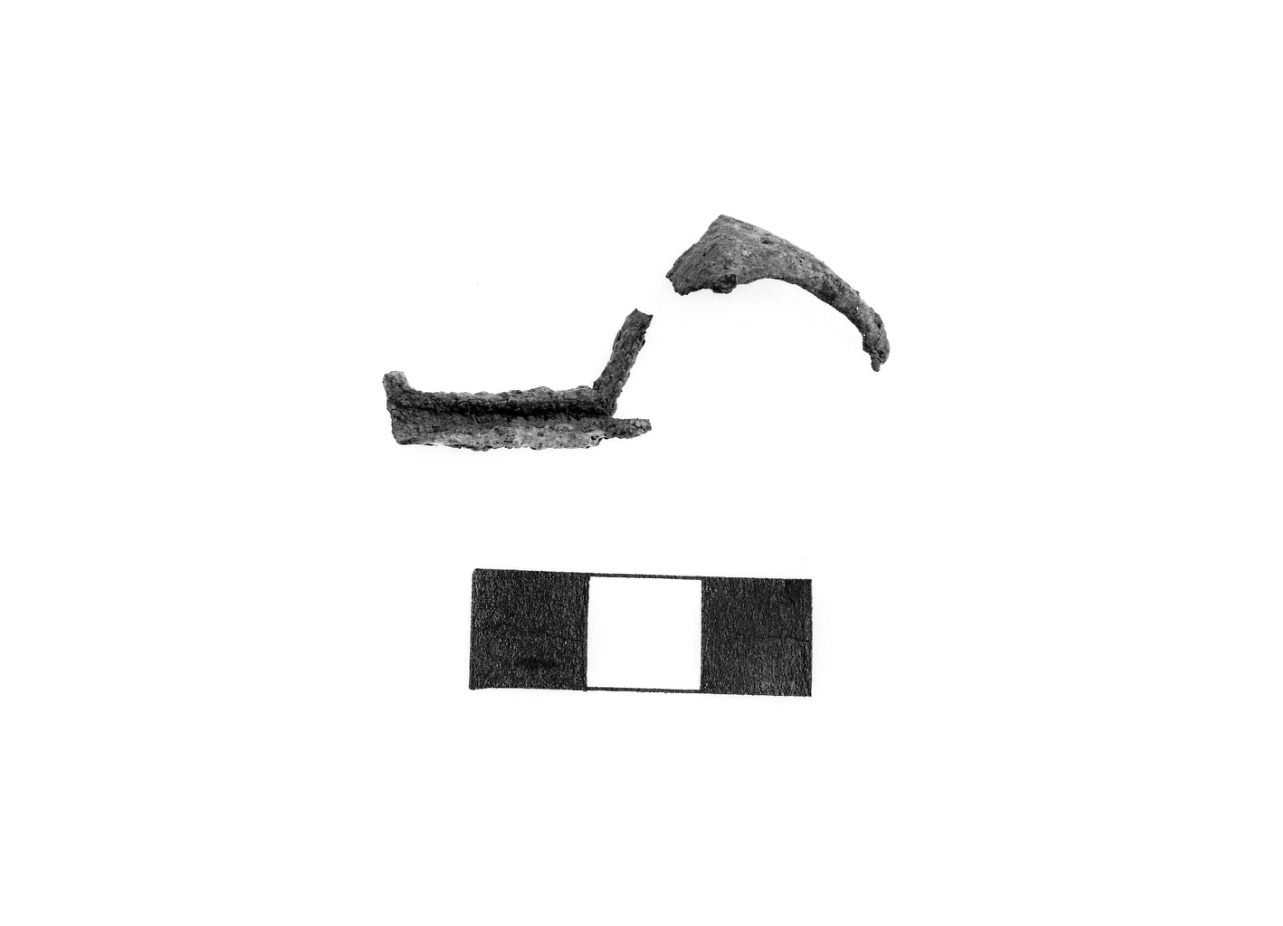 fibula a piccola navicella - fase Piceno IV A (sec. VI a.C)