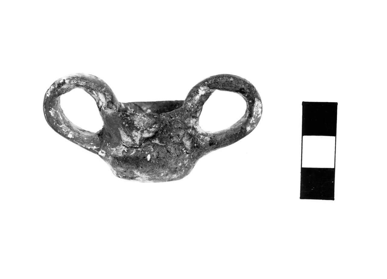 kantharos miniaturistico - fase Piceno IV A (sec. VI a.C)