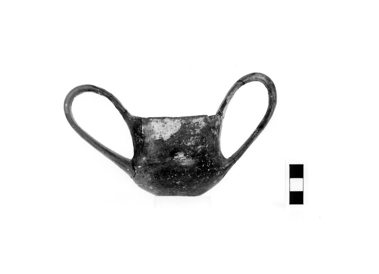 kantharos - fase Piceno IV A (sec. VI a.C)