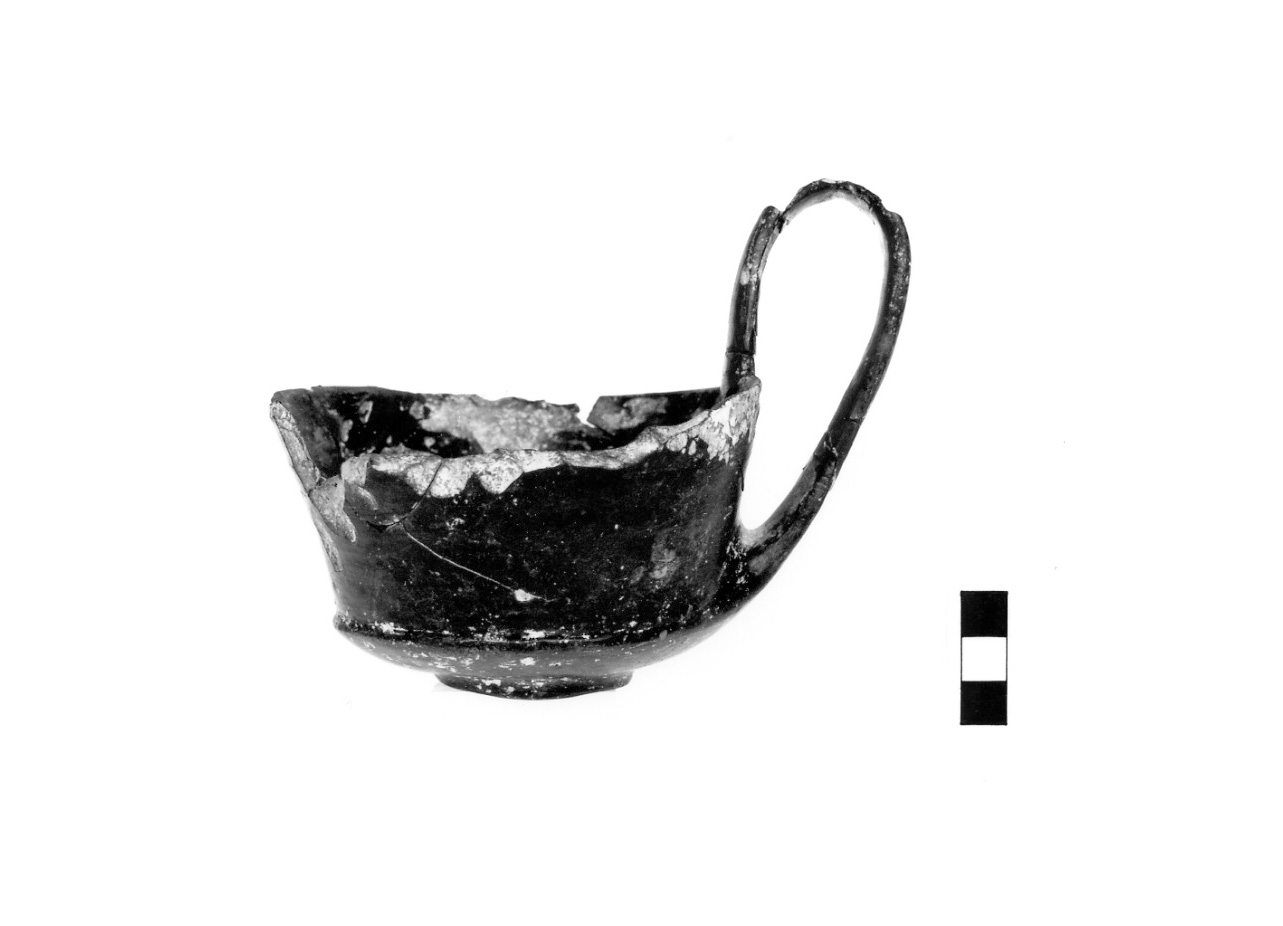 kyathos - fase Piceno IV A (sec. VI a.C)
