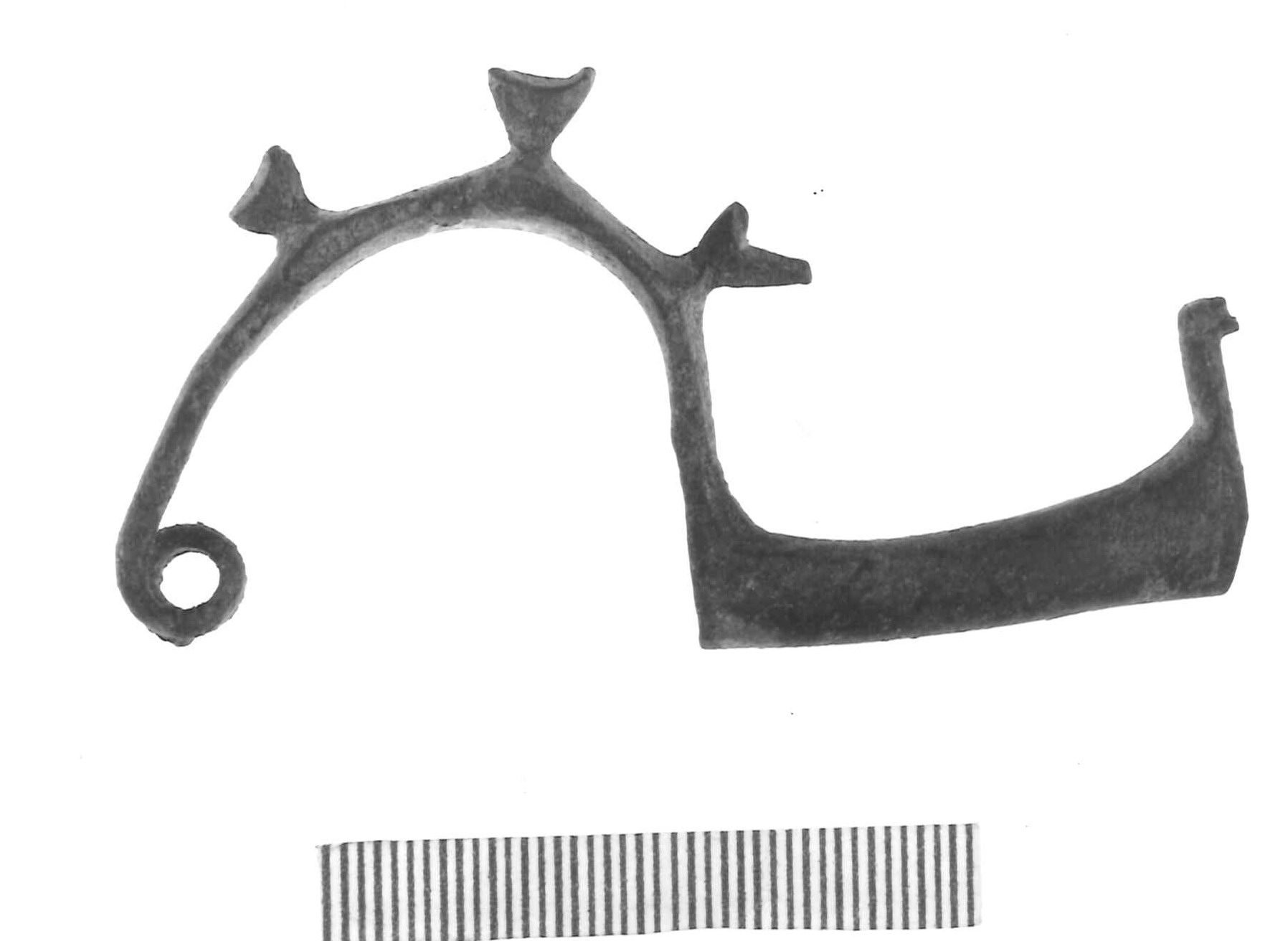 fibula con arco a tre uccellini - Piceno IV A (sec. VI a.C)