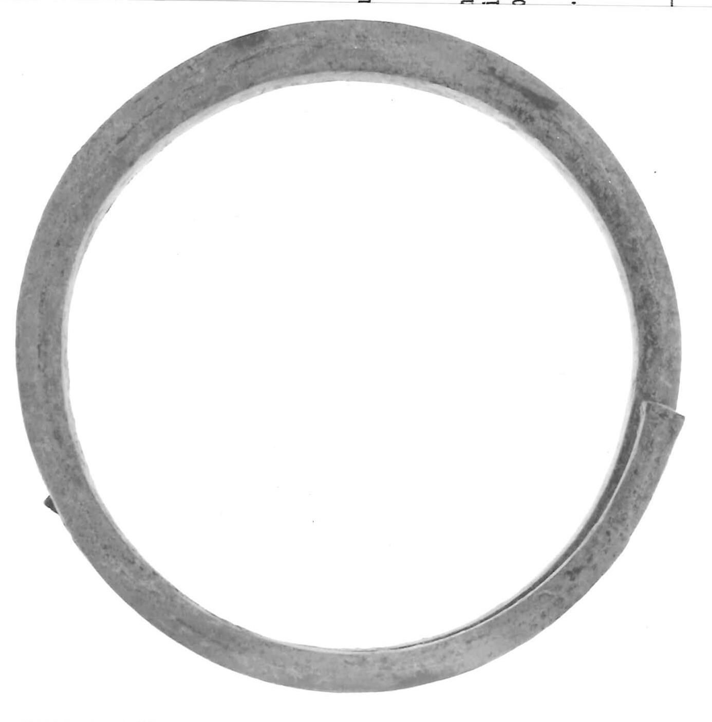 armilla a capi sovrapposti - Piceno IV A (sec. VI a.C)