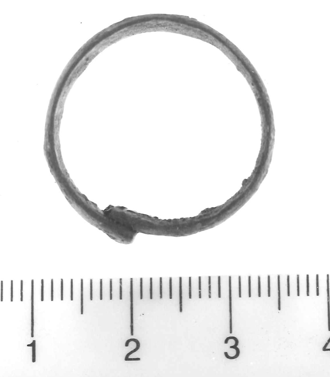 anello digitale a capi accostati - Piceno IV A (sec. VI a.C)