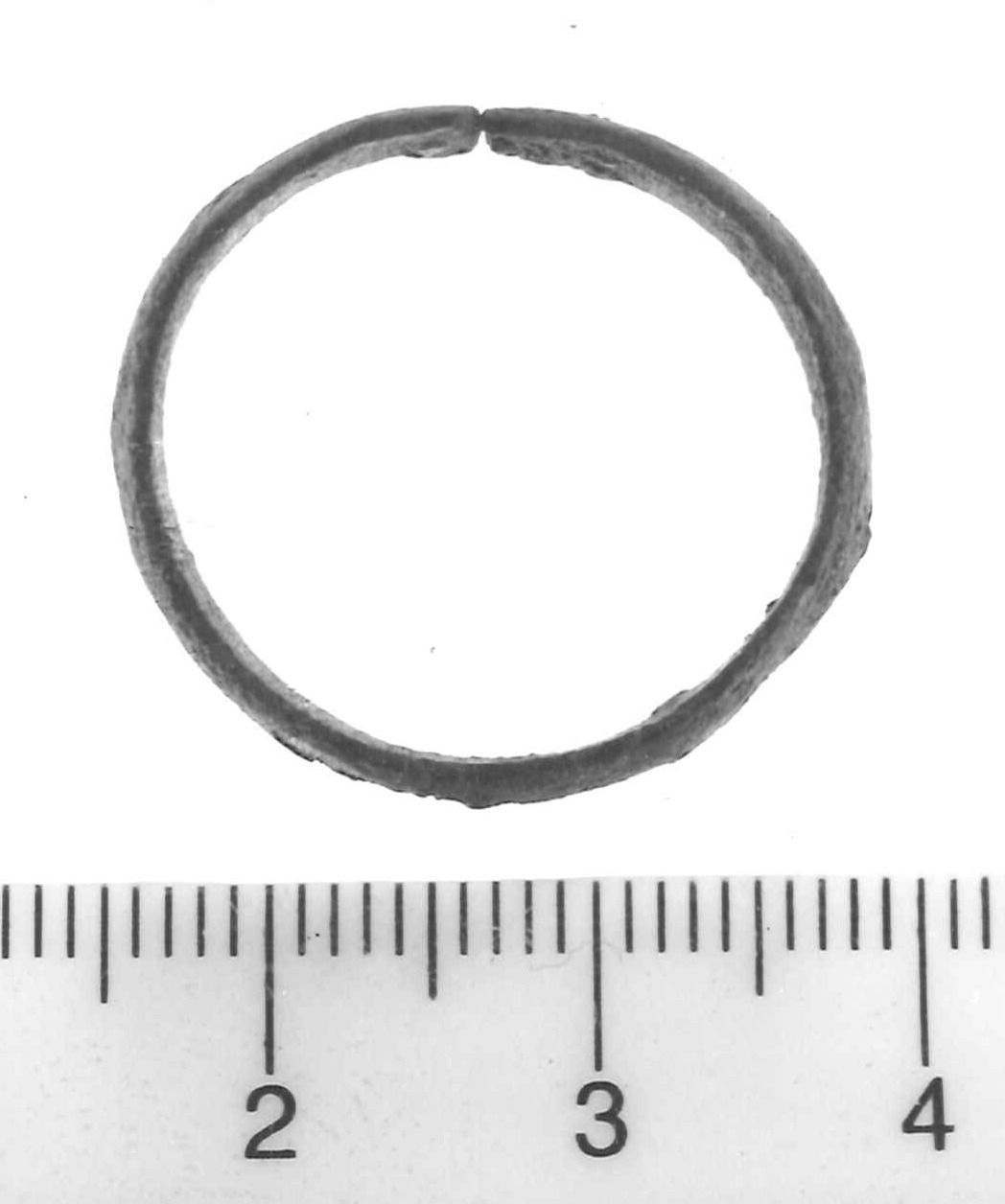 anello digitale a capi accostati - Piceno IV A (sec. VI a.C)