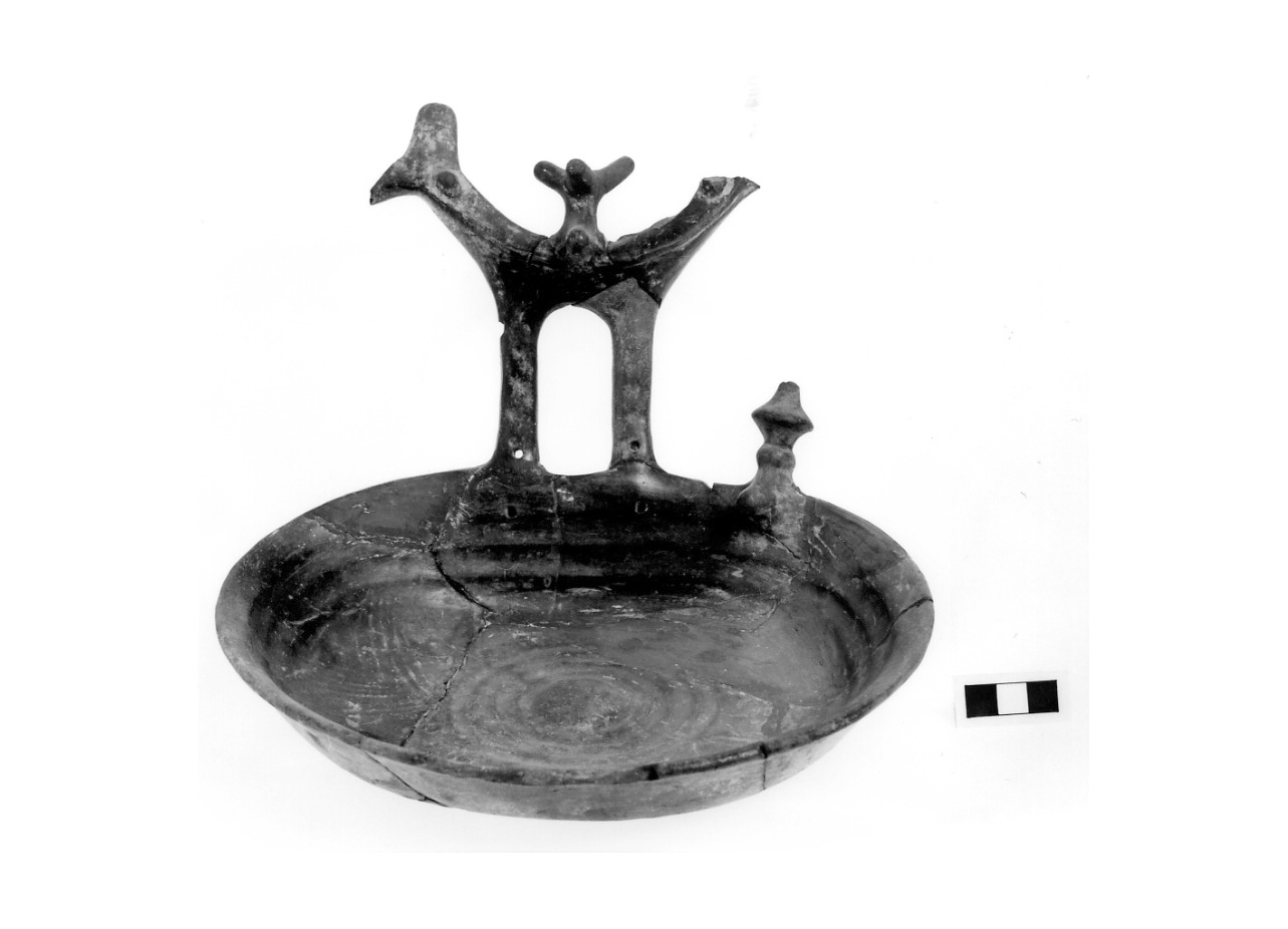 ciotola - fase Piceno IV A (sec. VI a.C)
