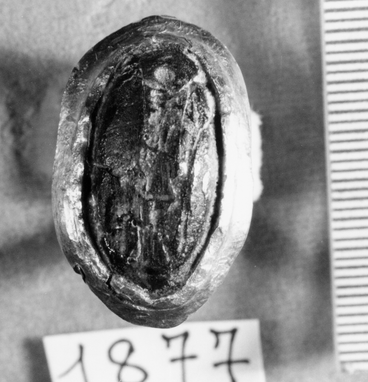 anello digitale con castone (fine/ inizio secc. III-II a.C)