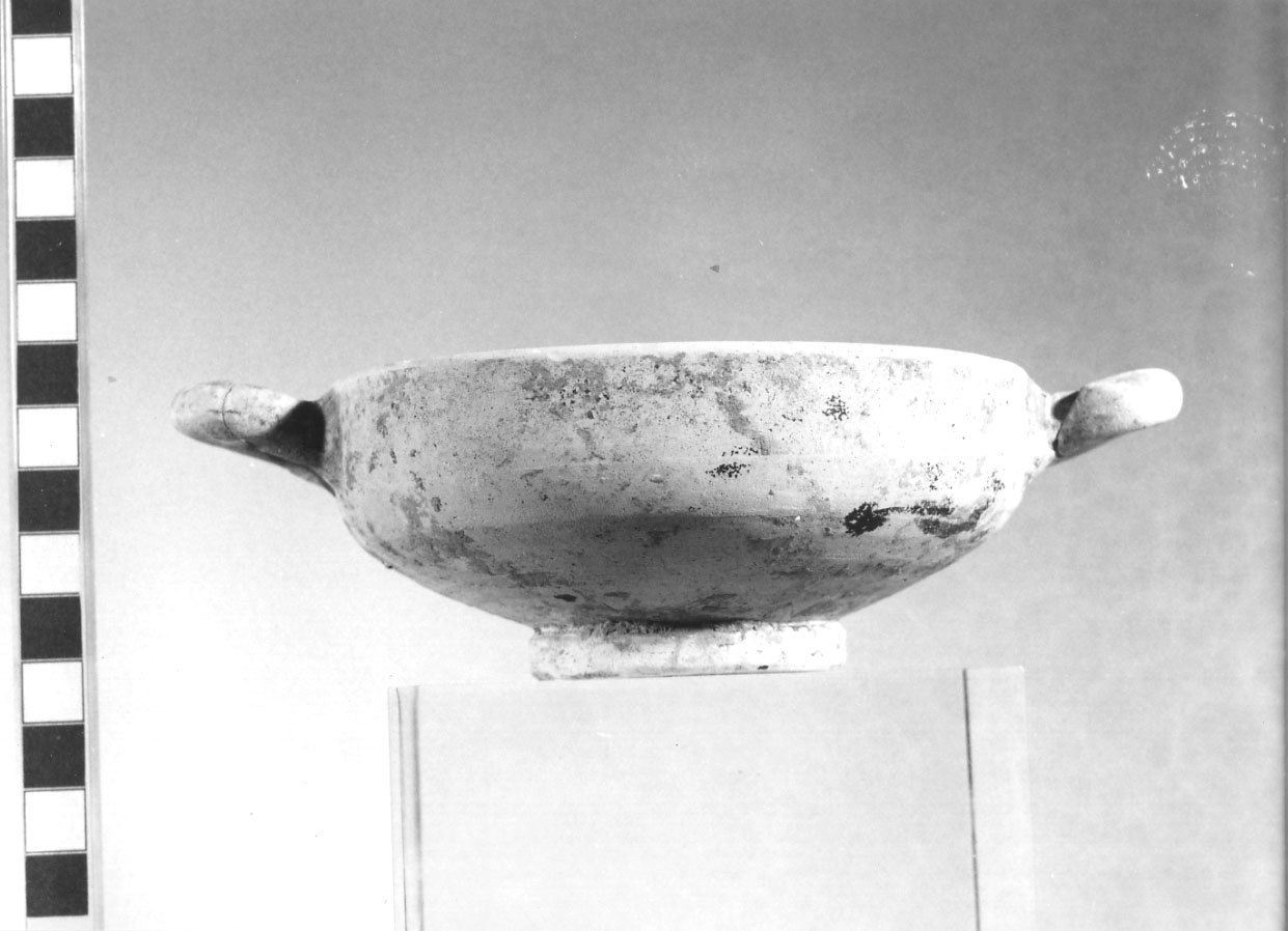 kylix, Morel, forma 4115 - Piceno VI (secc. IV-III a.C)