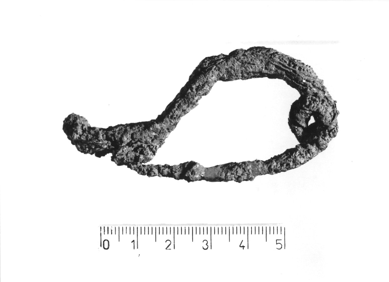 fibula ad arco ingrossato - Piceno VI (seconda metà sec. III a.C)