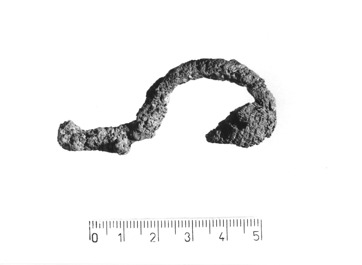 fibula ad arco ingrossato - Piceno VI (seconda metà sec. III a.C)