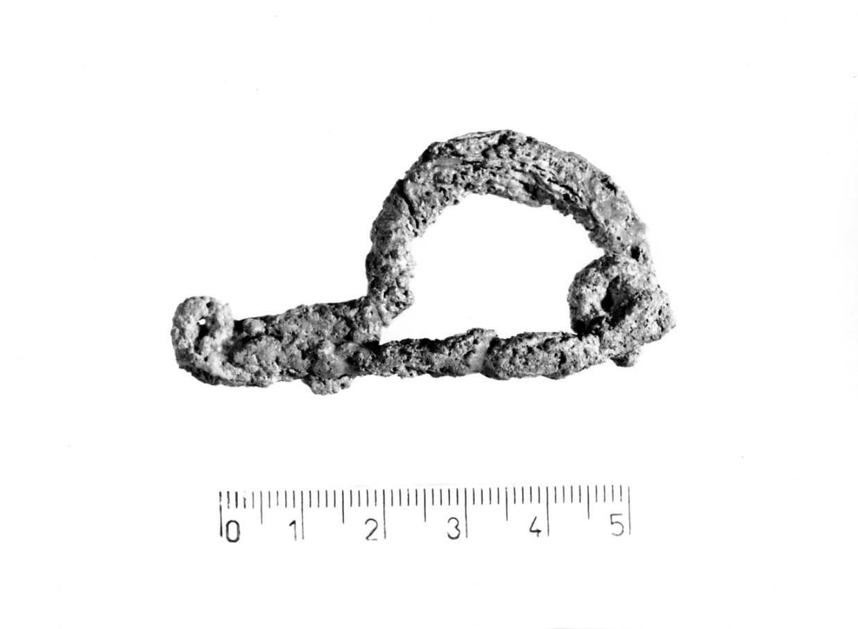 fibula ad arco ingrossato - Piceno VI (seconda metà sec. III a.C)