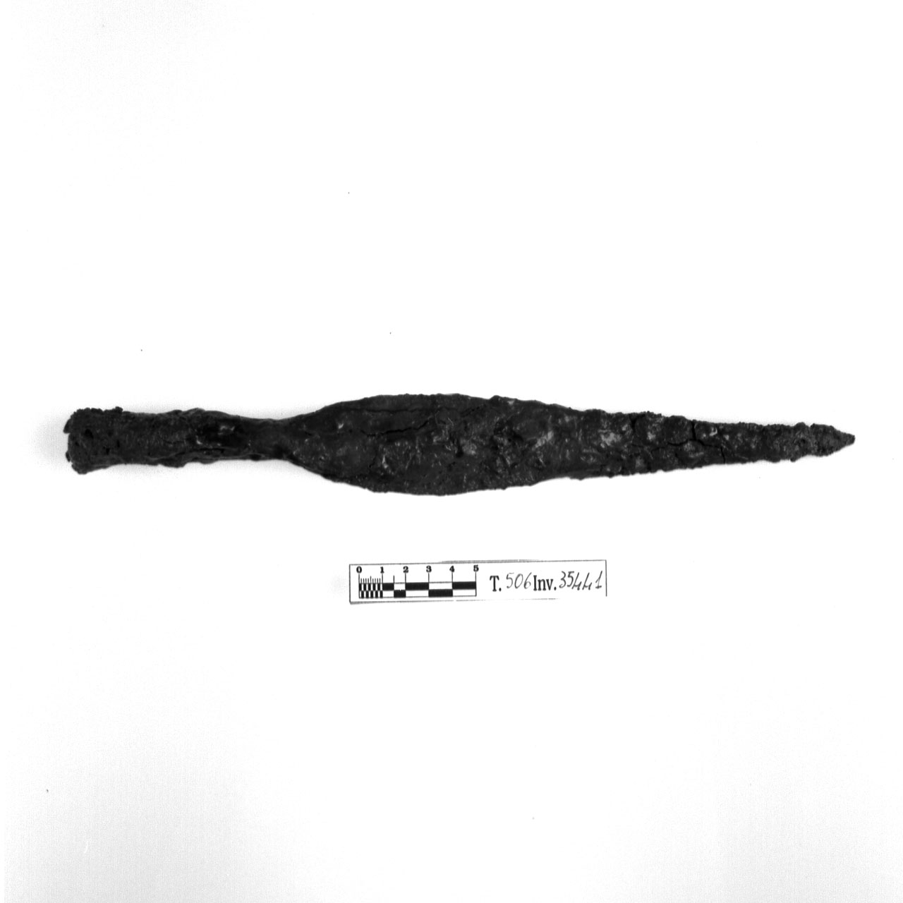 punta di lancia - fase Piceno VI (seconda metà sec. IV a.C)