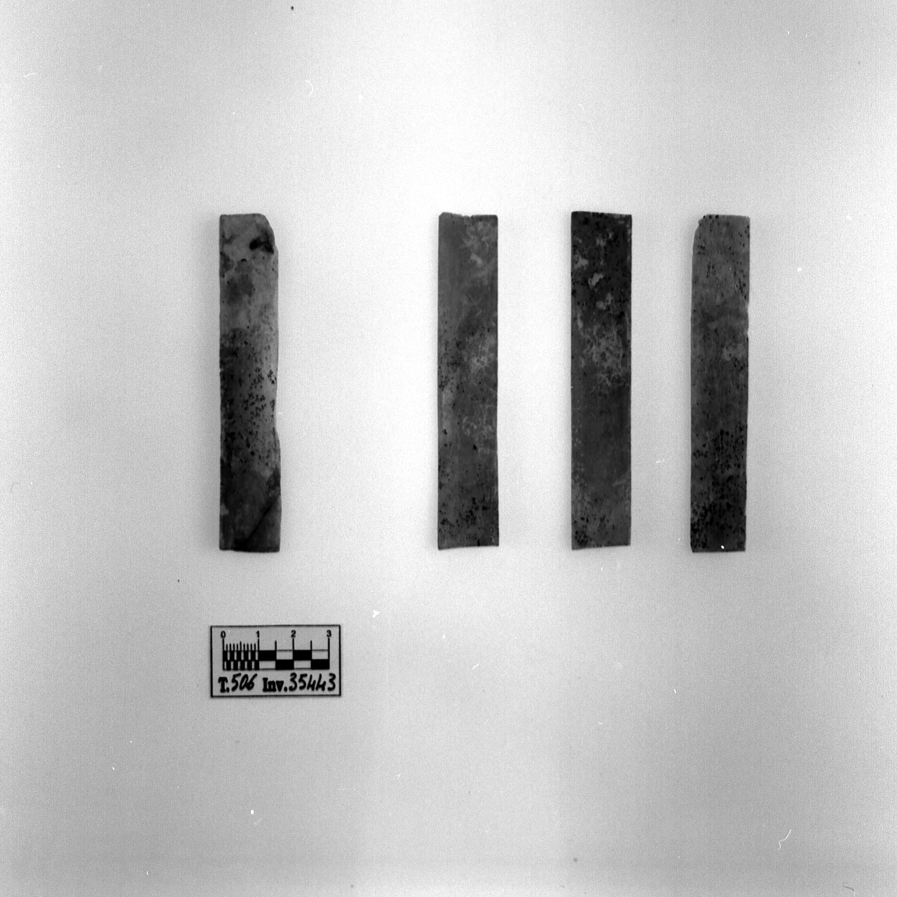 listelli - fase Piceno VI (seconda metà sec. IV a.C)