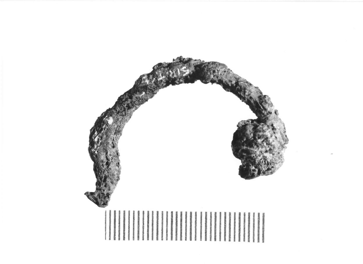 fibula ad arco ingrossato/ frammento - Piceno VI (inizio sec. III a.C)
