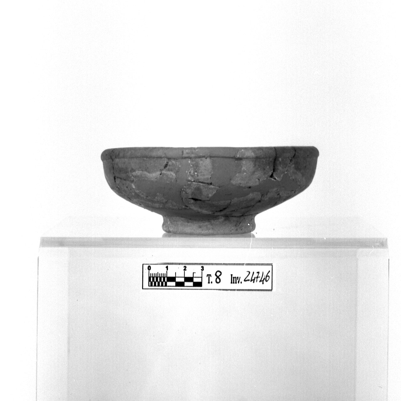 ciotola - produzione locale (seconda metà sec. IV a.C)