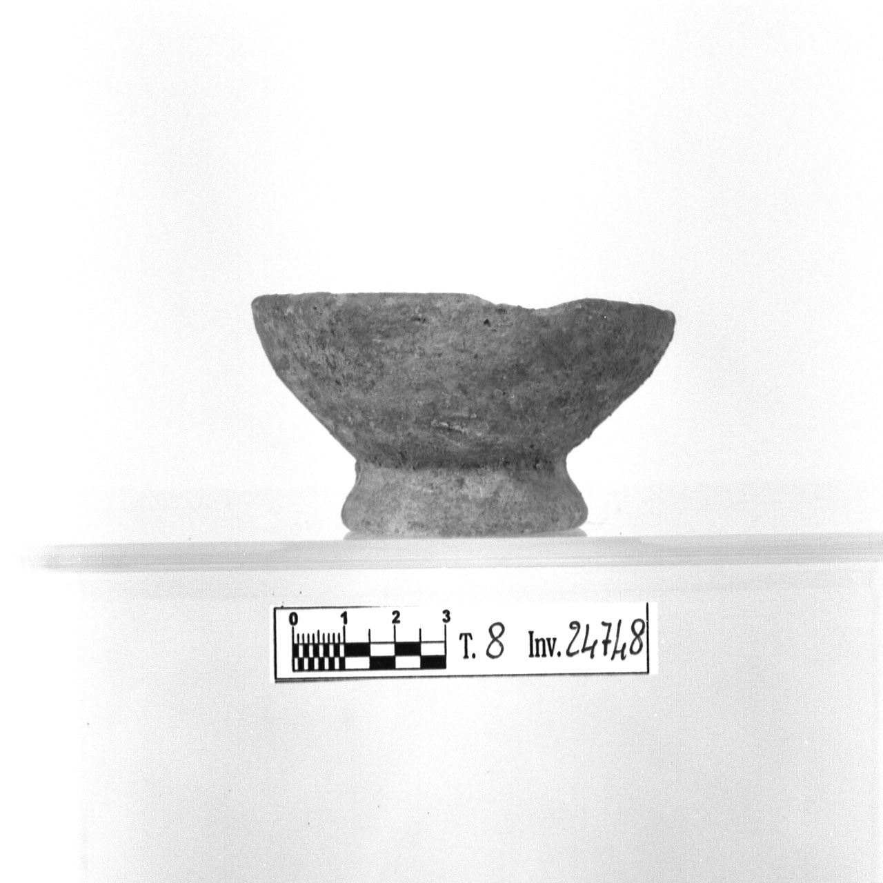 ciotola - produzione locale (seconda metà sec. IV a.C)